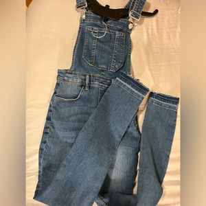 women’s overalls h&m skinny/straight leg size 2